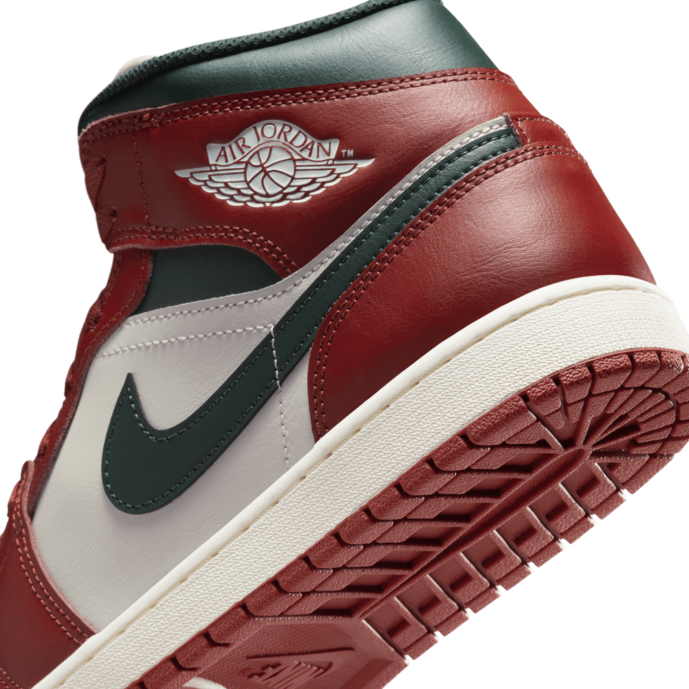 Air Jordan 1 Mid