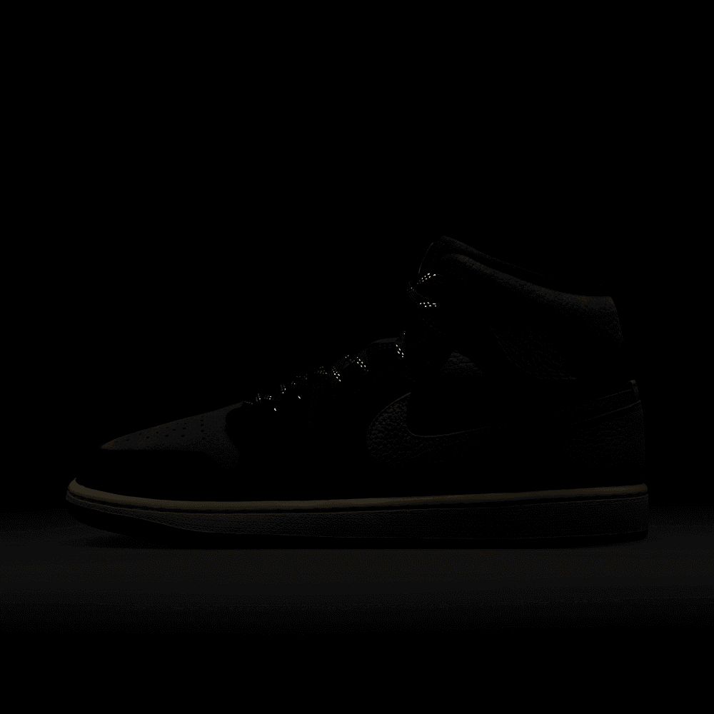Air Jordan 1 Mid SE