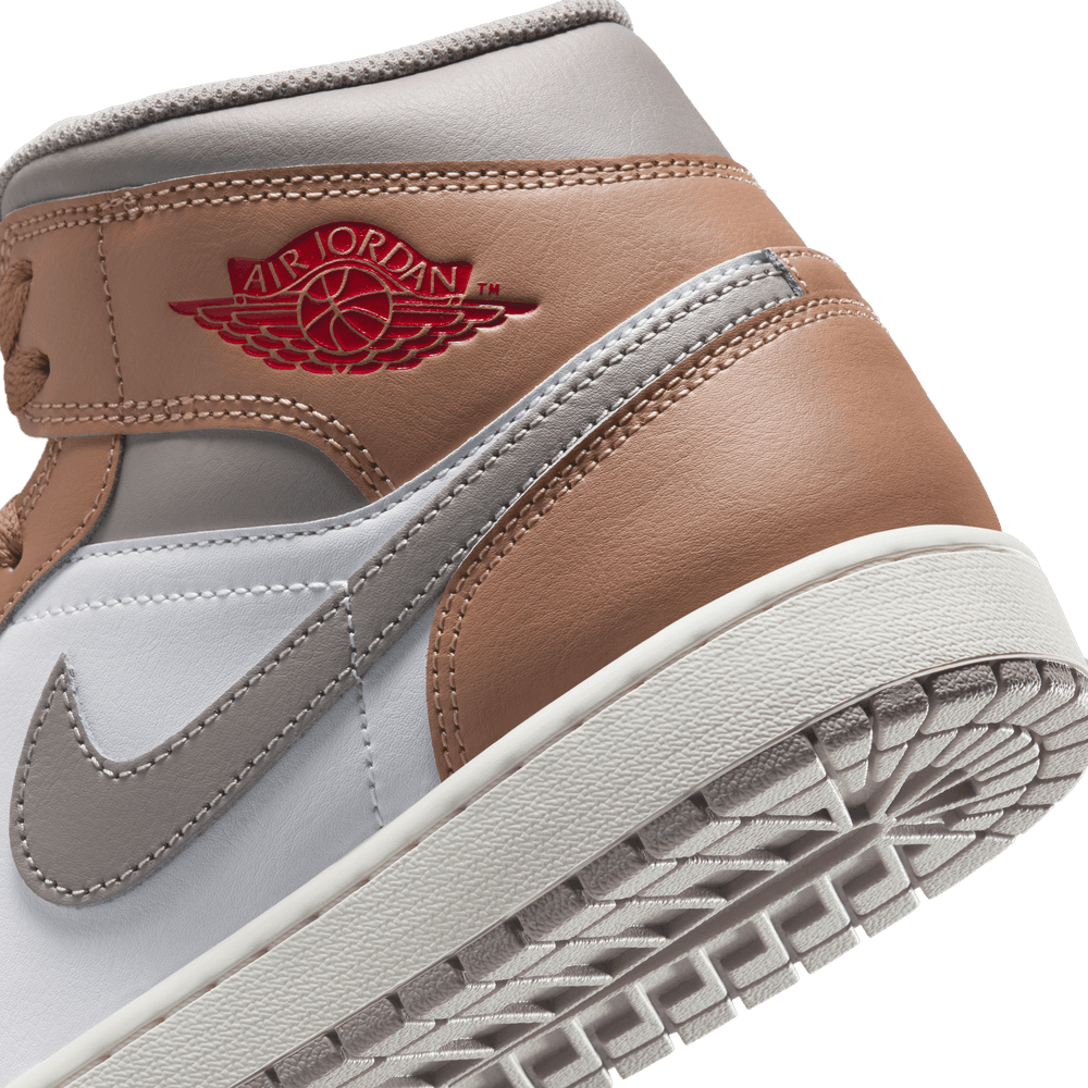 Air Jordan 1 Mid